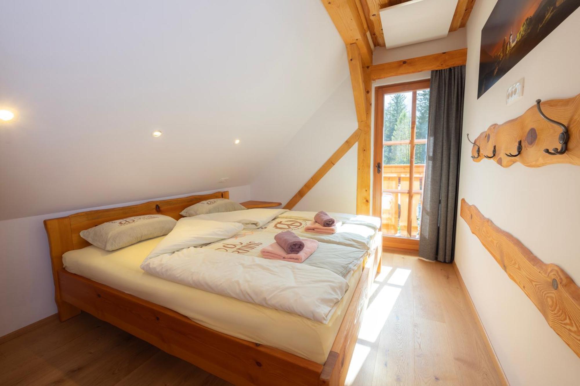 Apartma In Bungalov Jezerci Gozd Martuljek Bagian luar foto